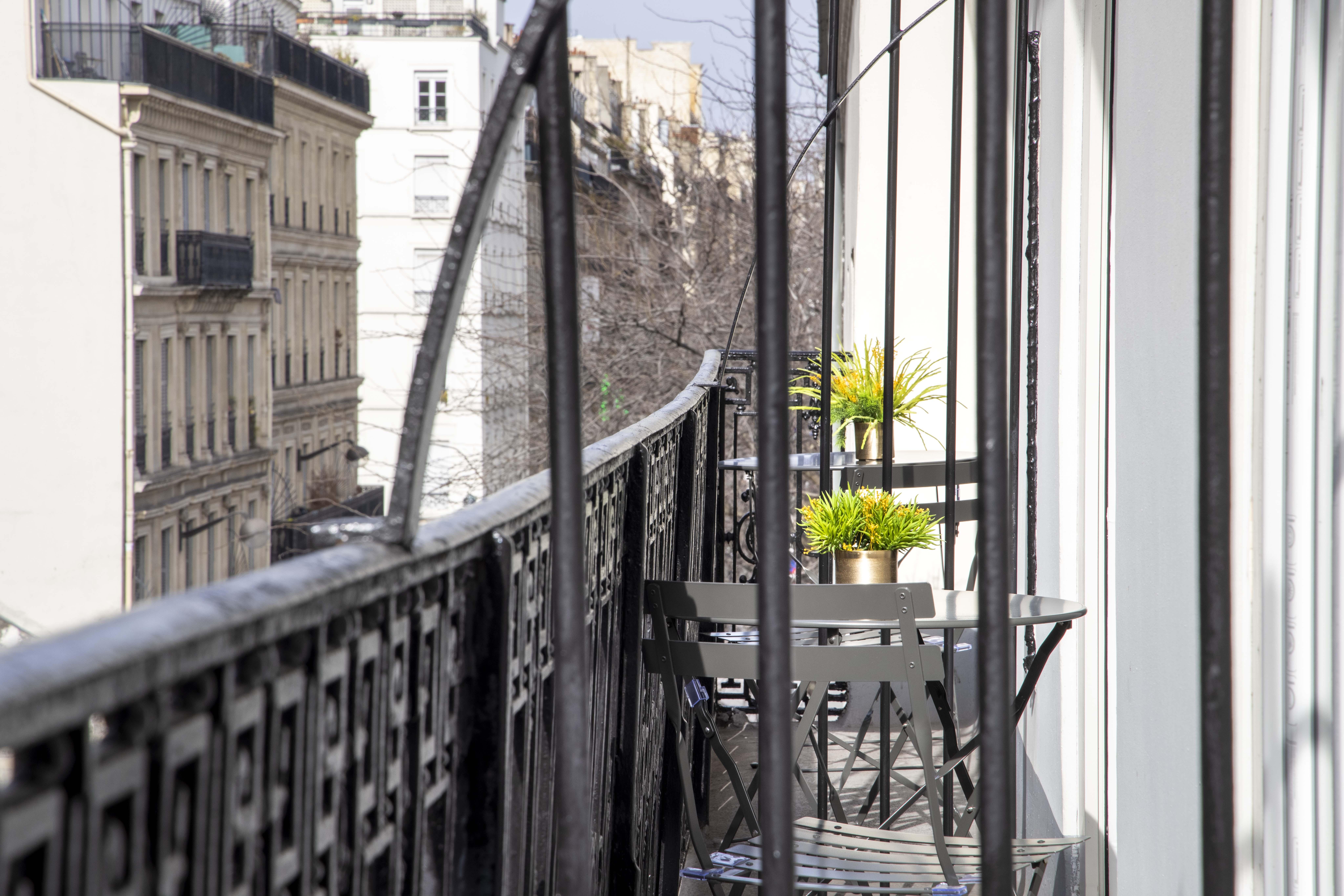 Phileas Lazare & Spa Париж Экстерьер фото